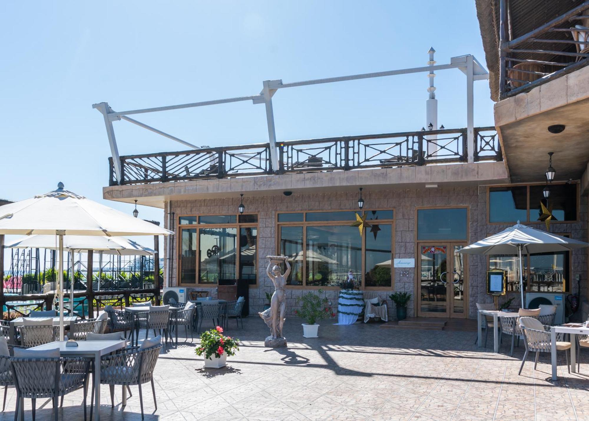 Sandy Beach Hotel&Resort Al Aqah Exterior foto